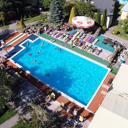 Osrodek Wypoczynkowy Zlota Plaza Hotel เมียลโน ภายนอก รูปภาพ