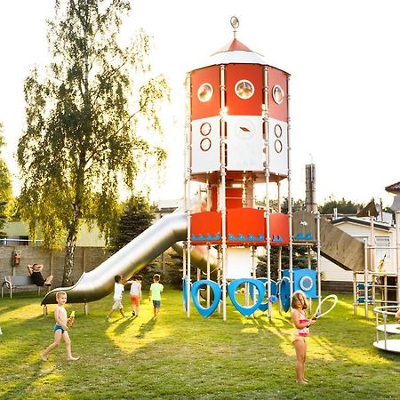 Osrodek Wypoczynkowy Zlota Plaza Hotel เมียลโน ภายนอก รูปภาพ